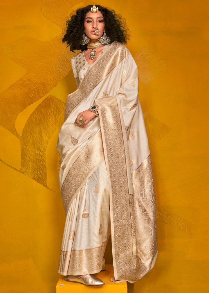 Off-white Two Tone Handloom Weaving Silk Saree : Top Pick