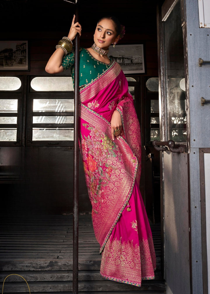 Megenta Soft Dola Viscous Silk with 3d Weaved Pallu and contrast blouse Saree