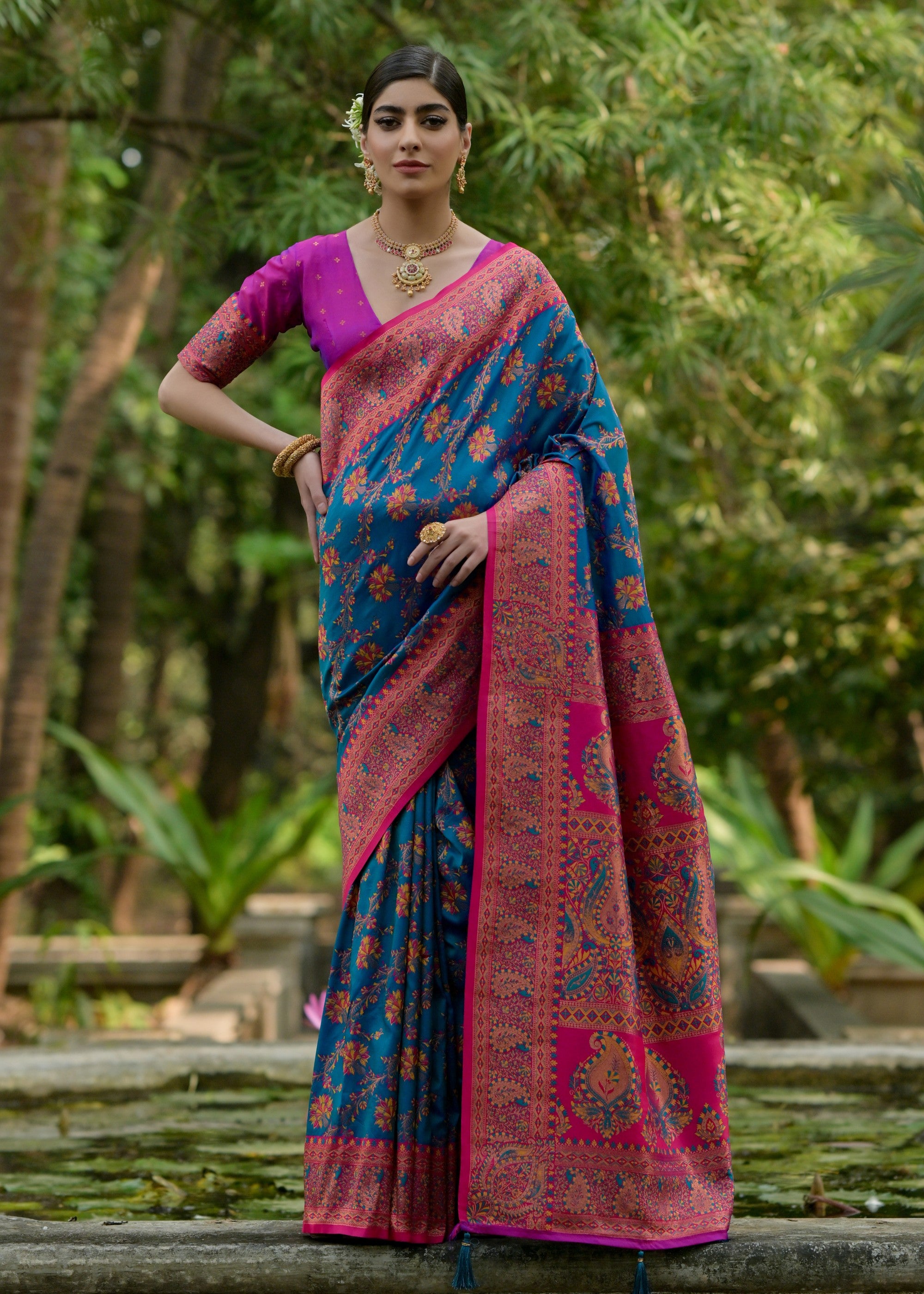 how to tie saree pallu threads