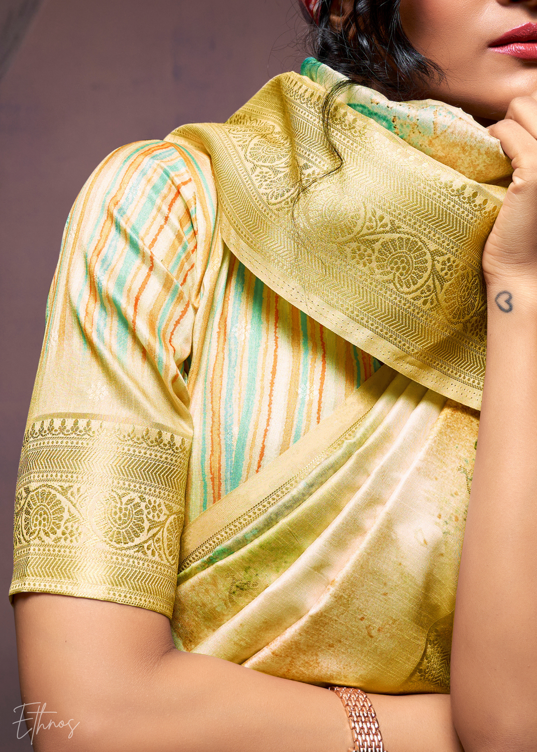 Corn Yellow Handloom Weaving Silk Saree