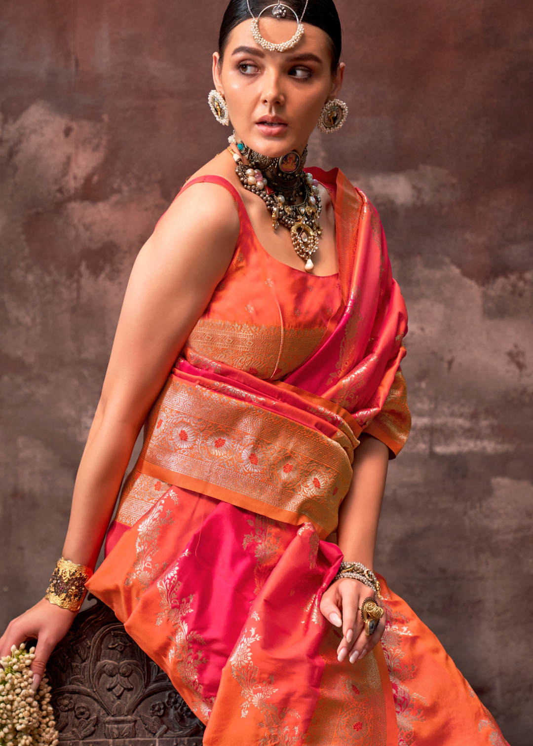 Pink & Orange Rangkaat Handloom Silk Saree