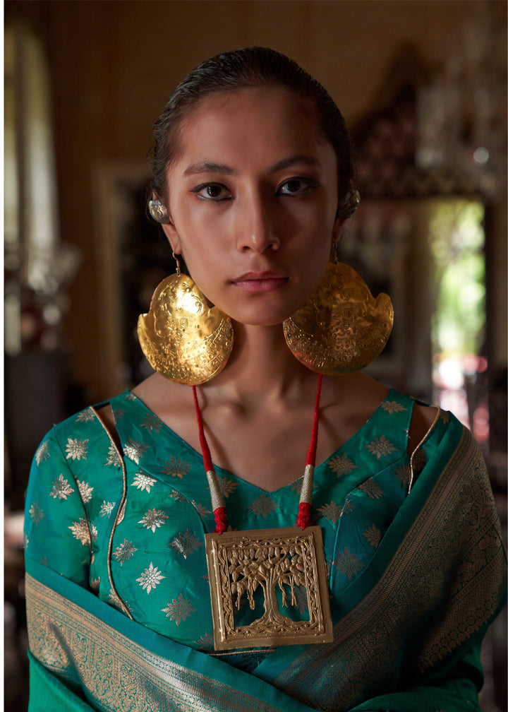 Fern Two Tone Handloom Weaving Silk Saree