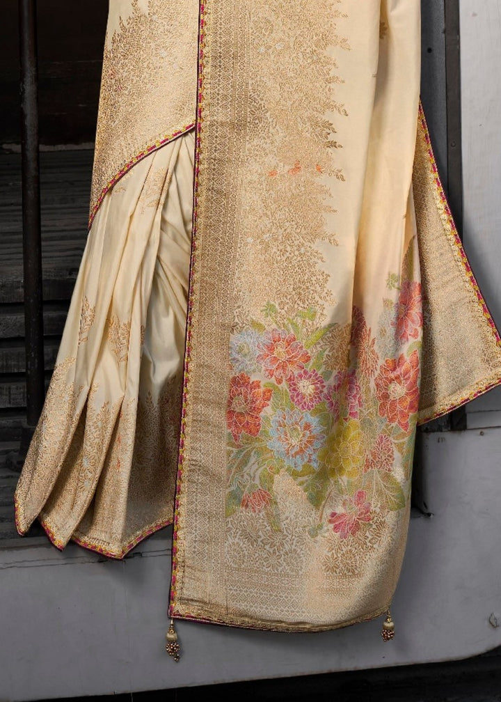 Cream Soft Dola Viscous Silk with 3d Weaved Pallu and contrast blouse Saree