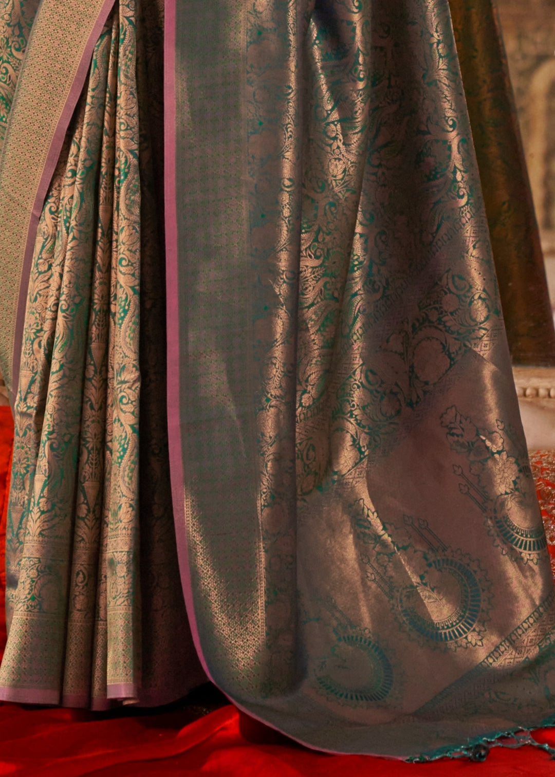 Seaweed Green Handloom Weaving Silk Saree