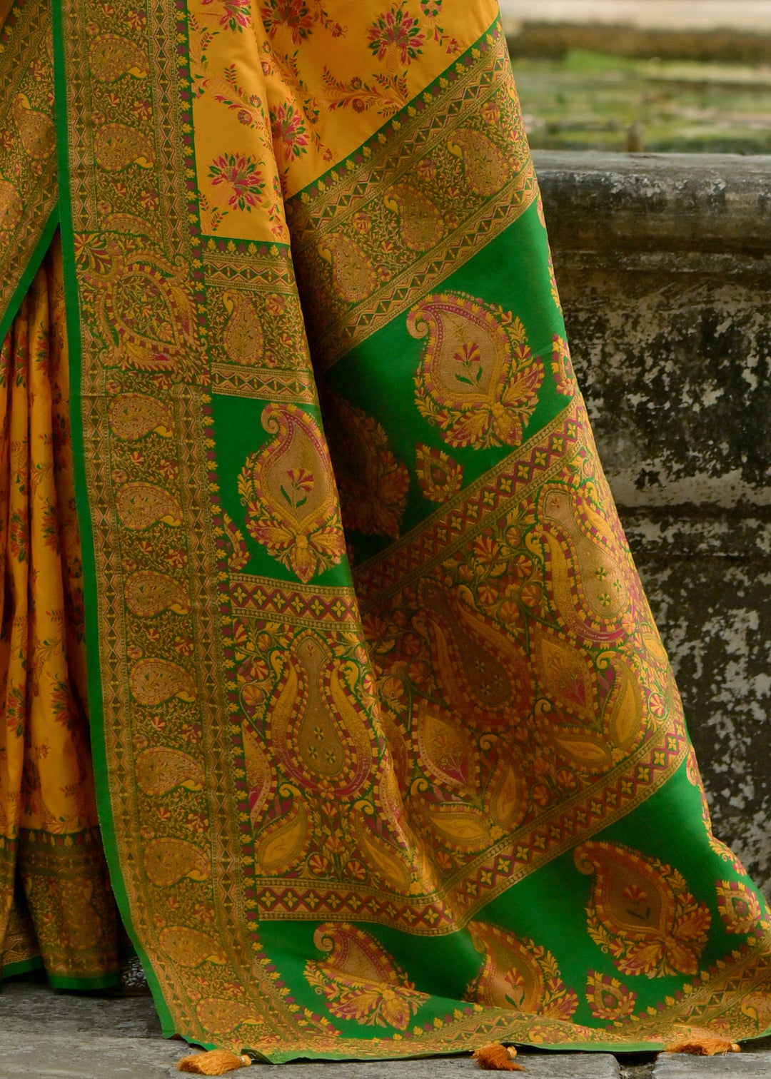 Sunflower Yellow Thread Woven Pashmina Silk Saree With Heavy Thread Woven Pallu