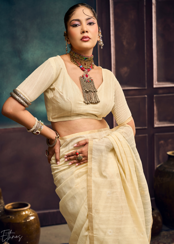 Alabaster Cream Artisan Floral Weave Munga Cotton Saree