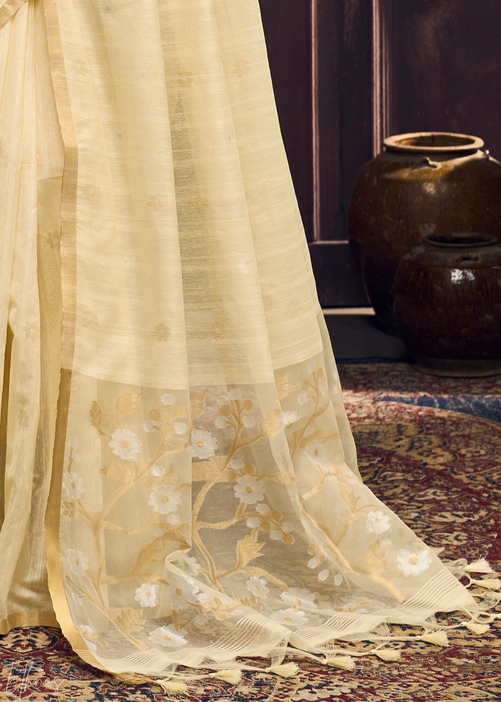 Alabaster Cream Artisan Floral Weave Munga Cotton Saree