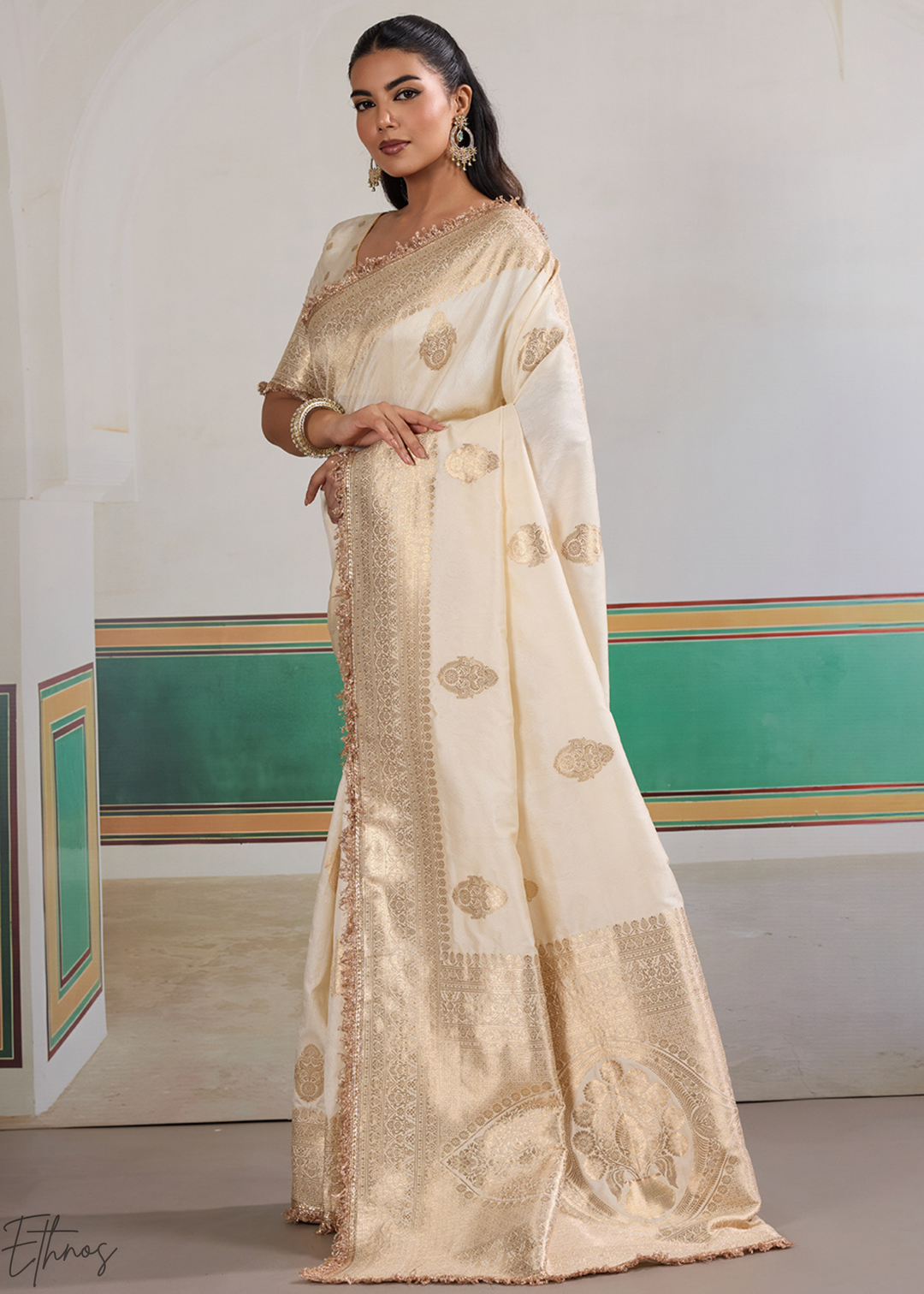 Antique Ivory Aurelian Border Silk Saree