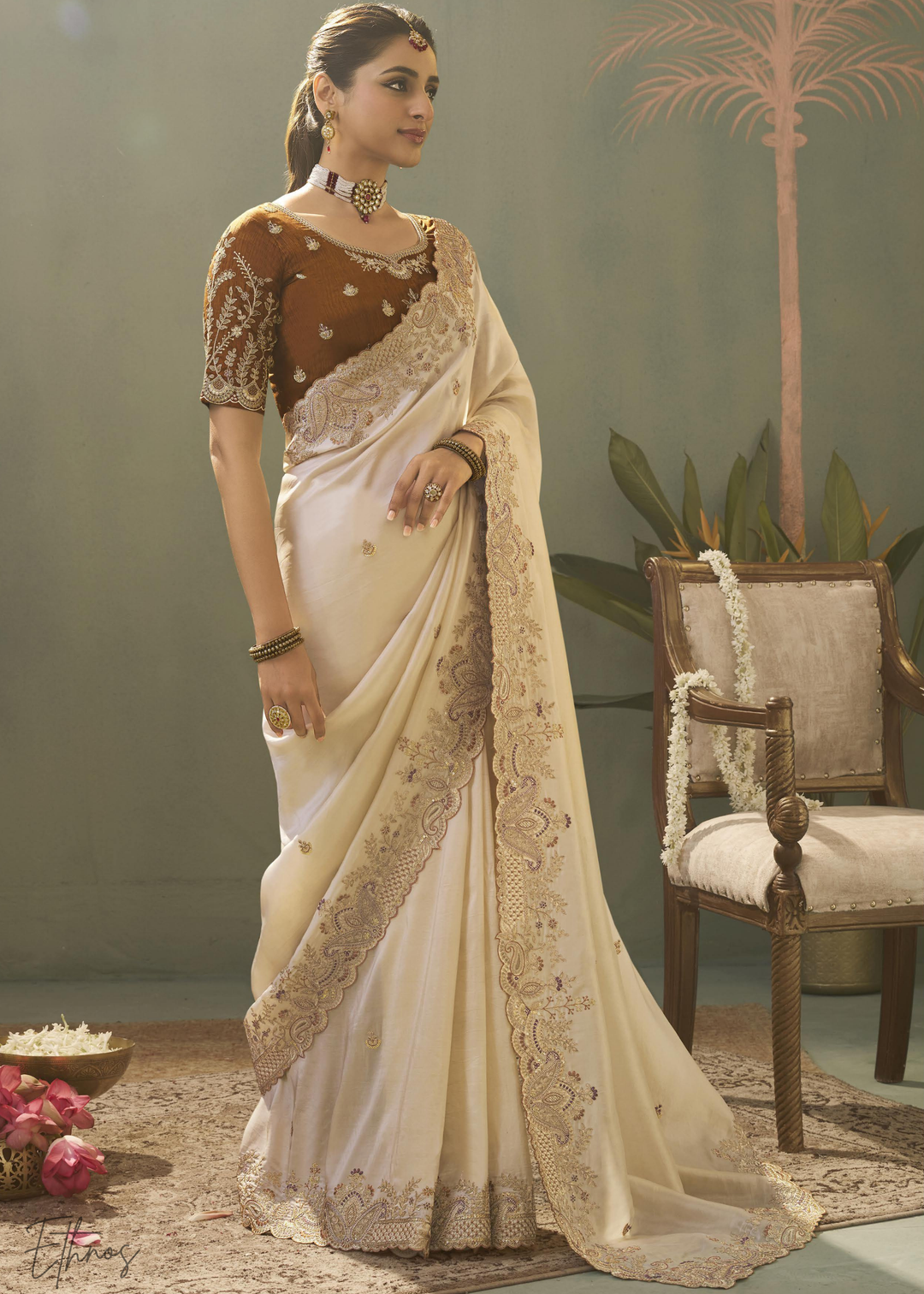 Antique Ivory Woven Scallop Border Upada Silk Saree