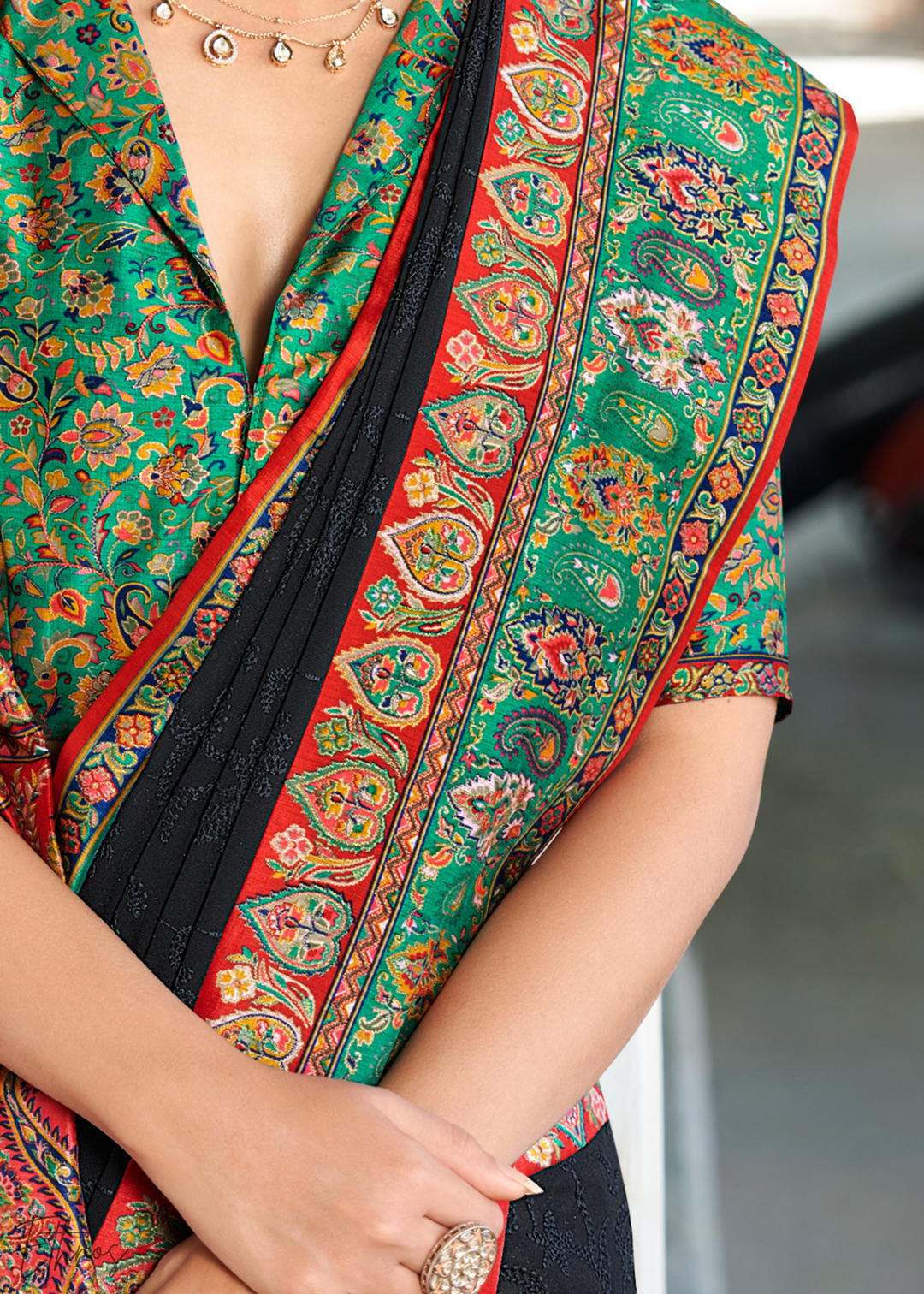 Black & Green Pashmina Woven Georgette Saree