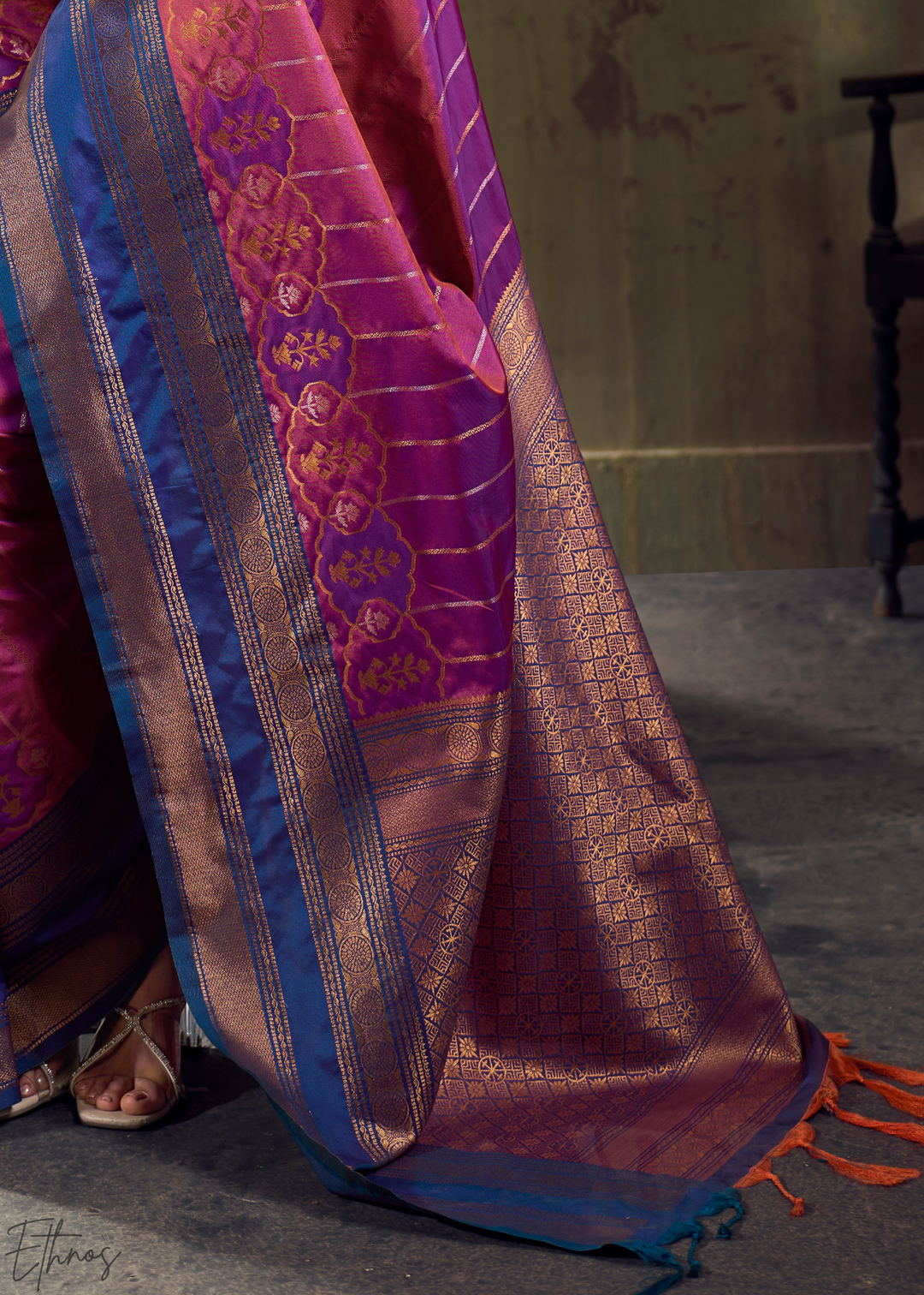 Brilliant Fuchsia Plum Pochampally Ikkat Silk Saree