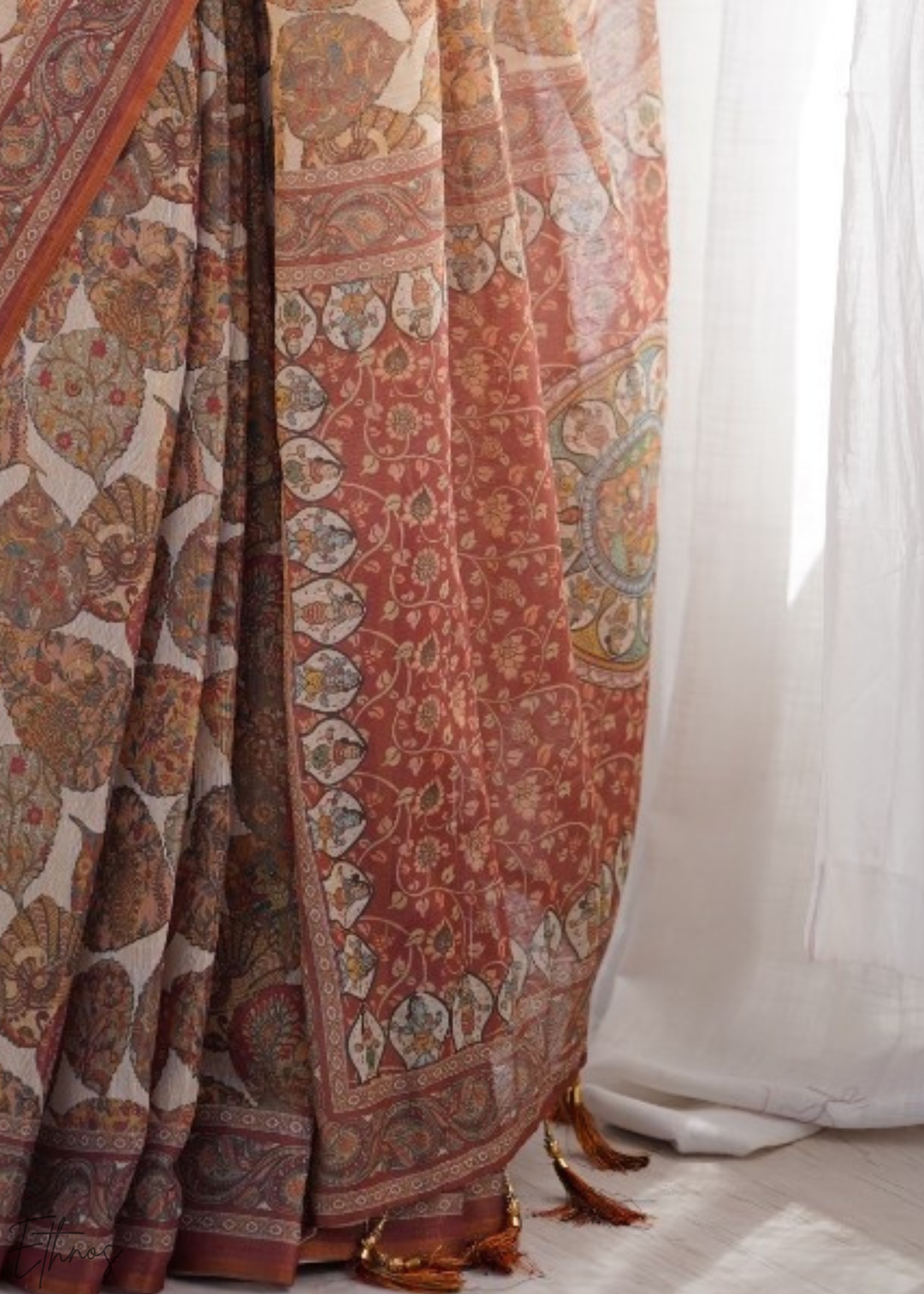 Brown Paisley Leaf Motif Cotton Linen Saree