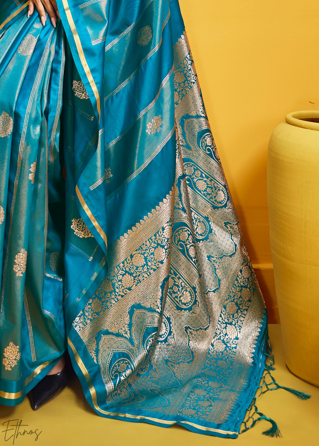 Cerulean Gold-Infused Jacquard Satin Silk Saree