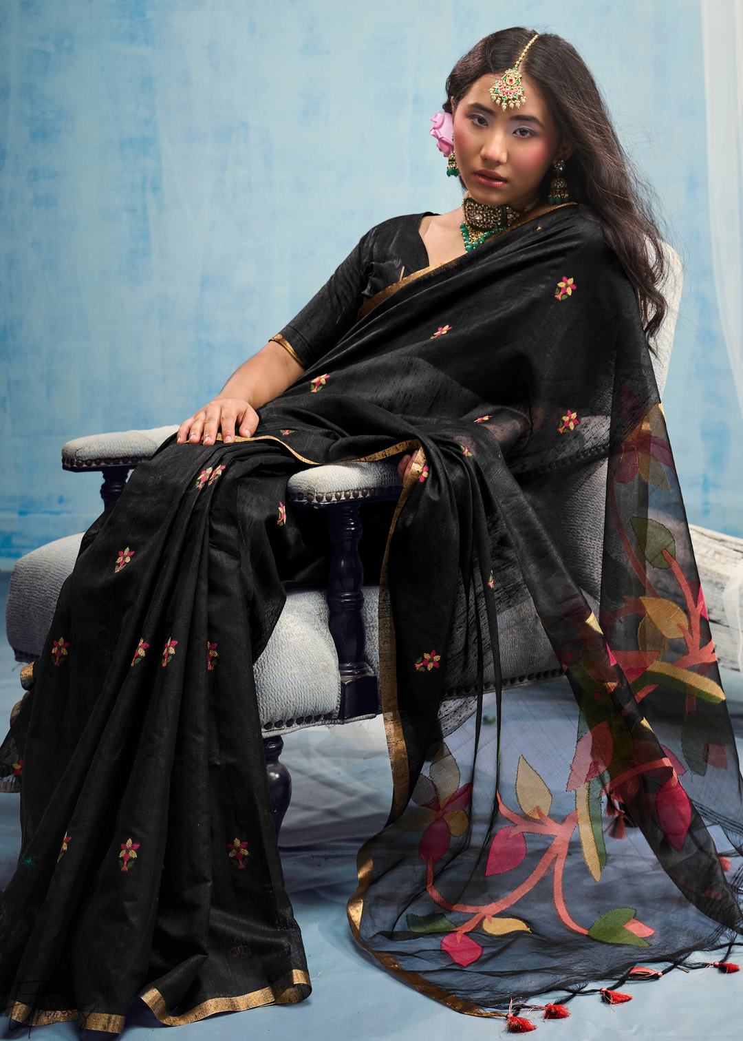 Charcoal Obsidian Artisanal Weave Munga Cotton Saree