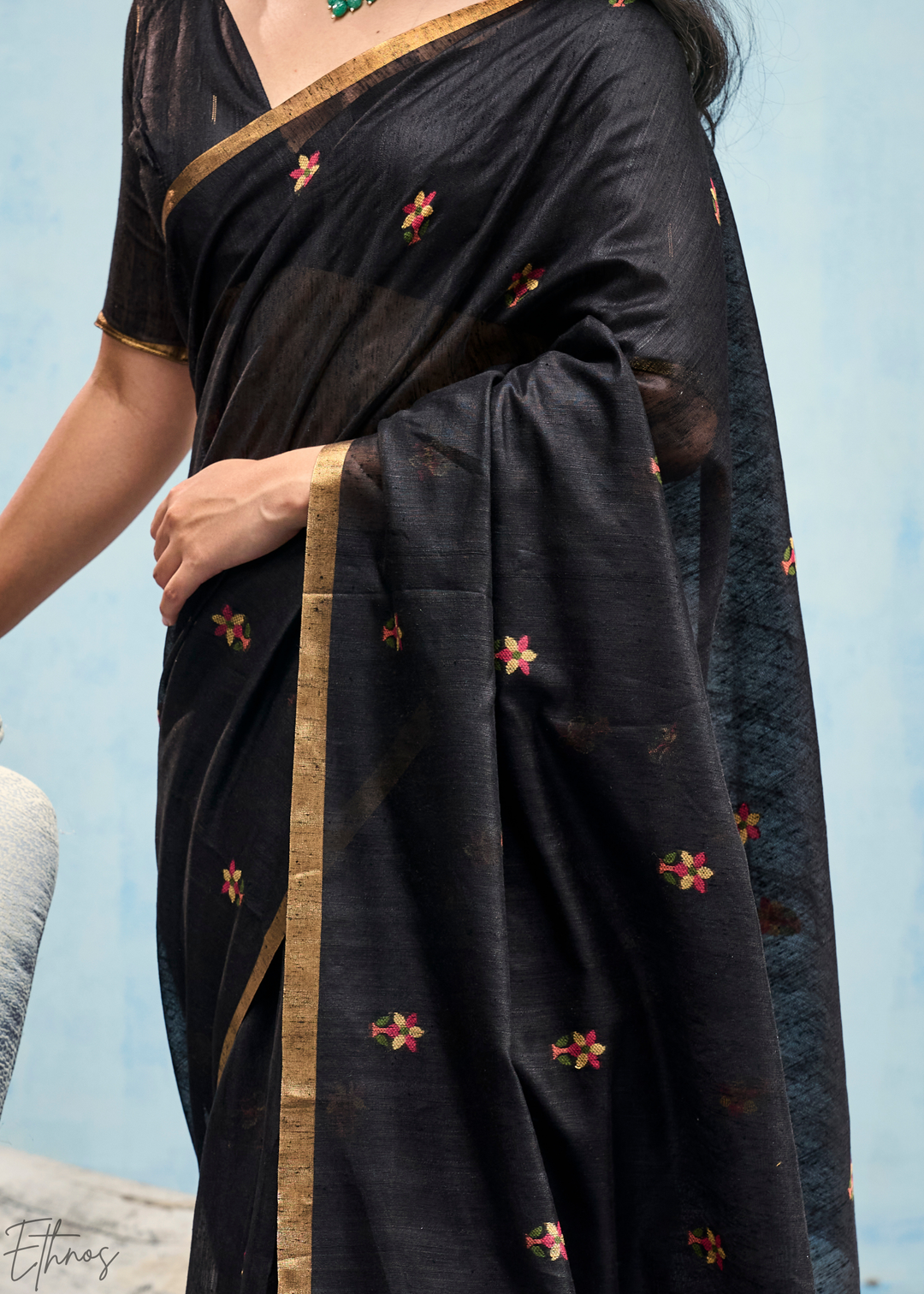 Charcoal Obsidian Artisanal Weave Munga Cotton Saree