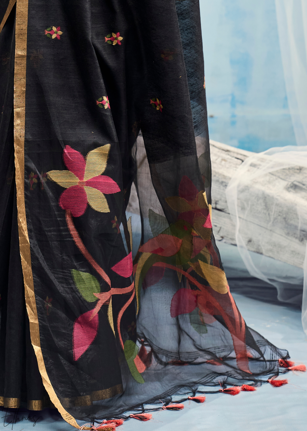 Charcoal Obsidian Artisanal Weave Munga Cotton Saree