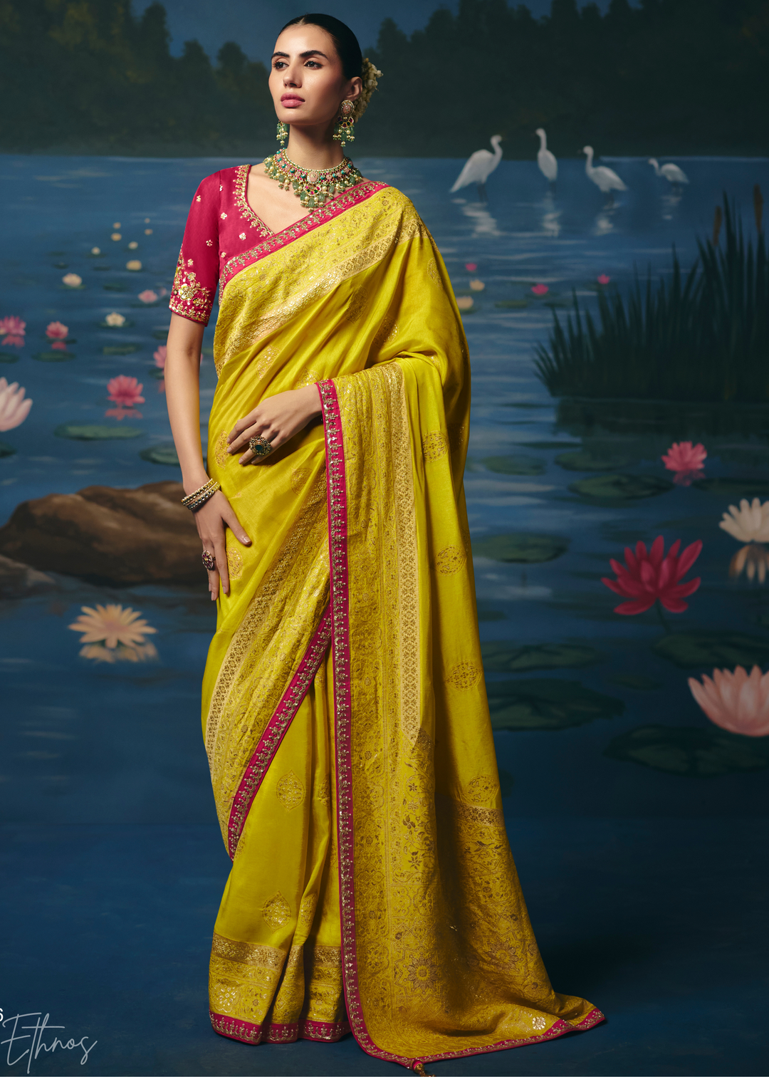 Chartreuse Traditional Zari Woven Border Dola Silk Saree