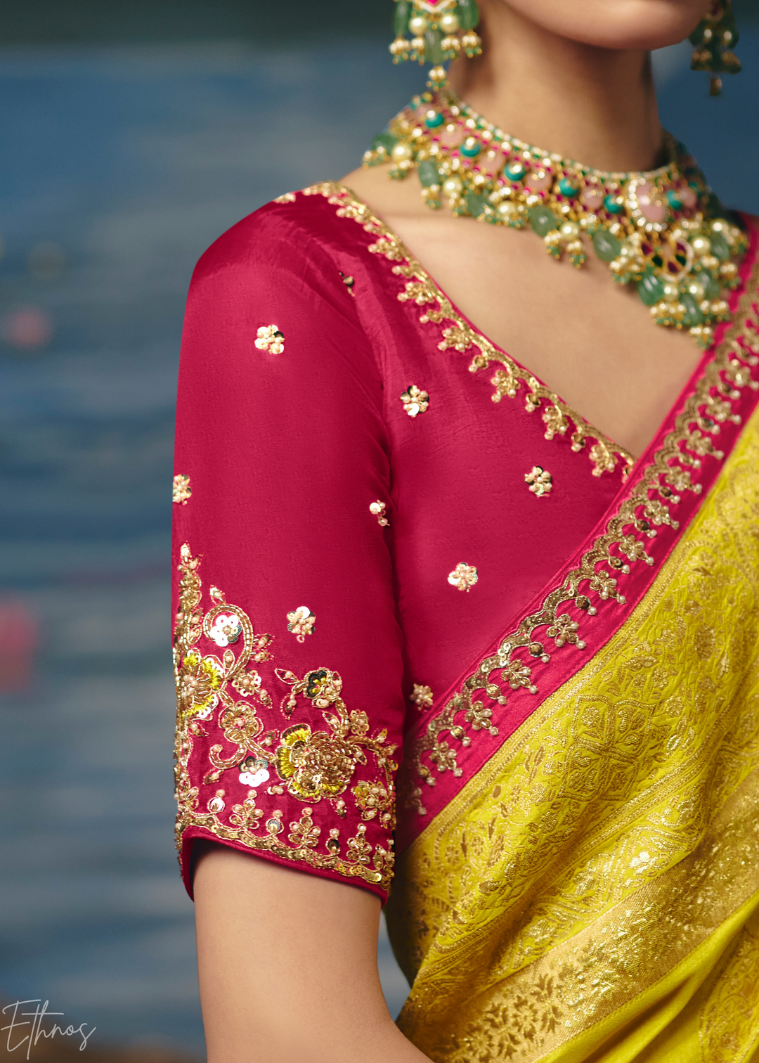 Chartreuse Traditional Zari Woven Border Dola Silk Saree