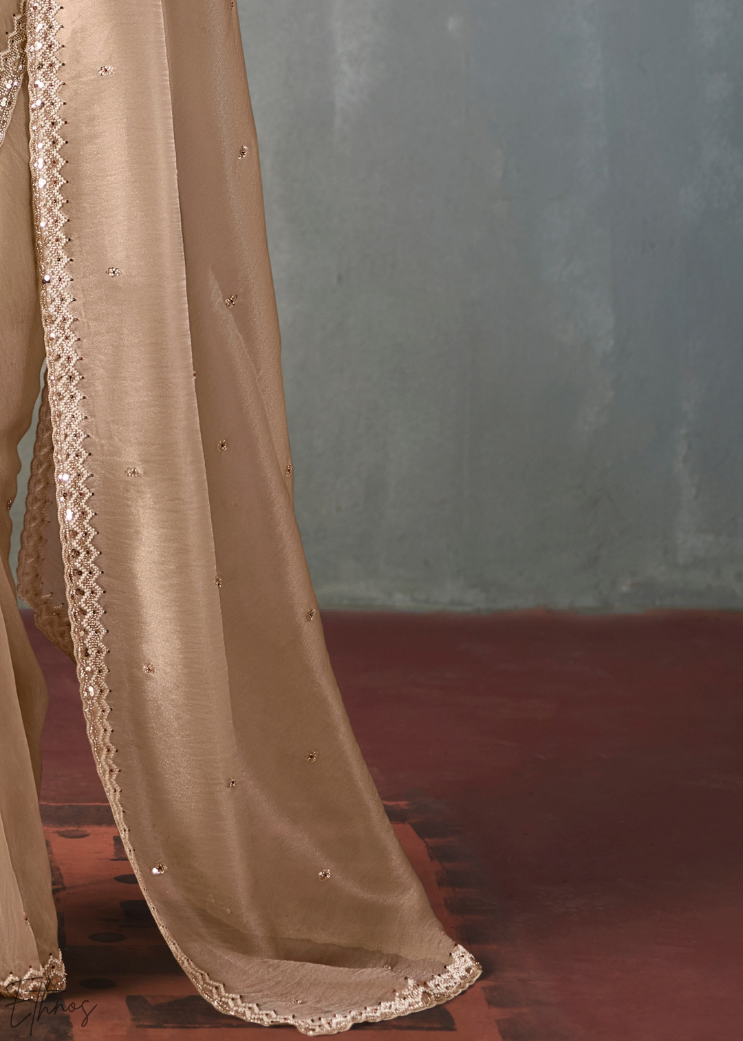 Cream Floral Scallop Beaded Border Silk Saree