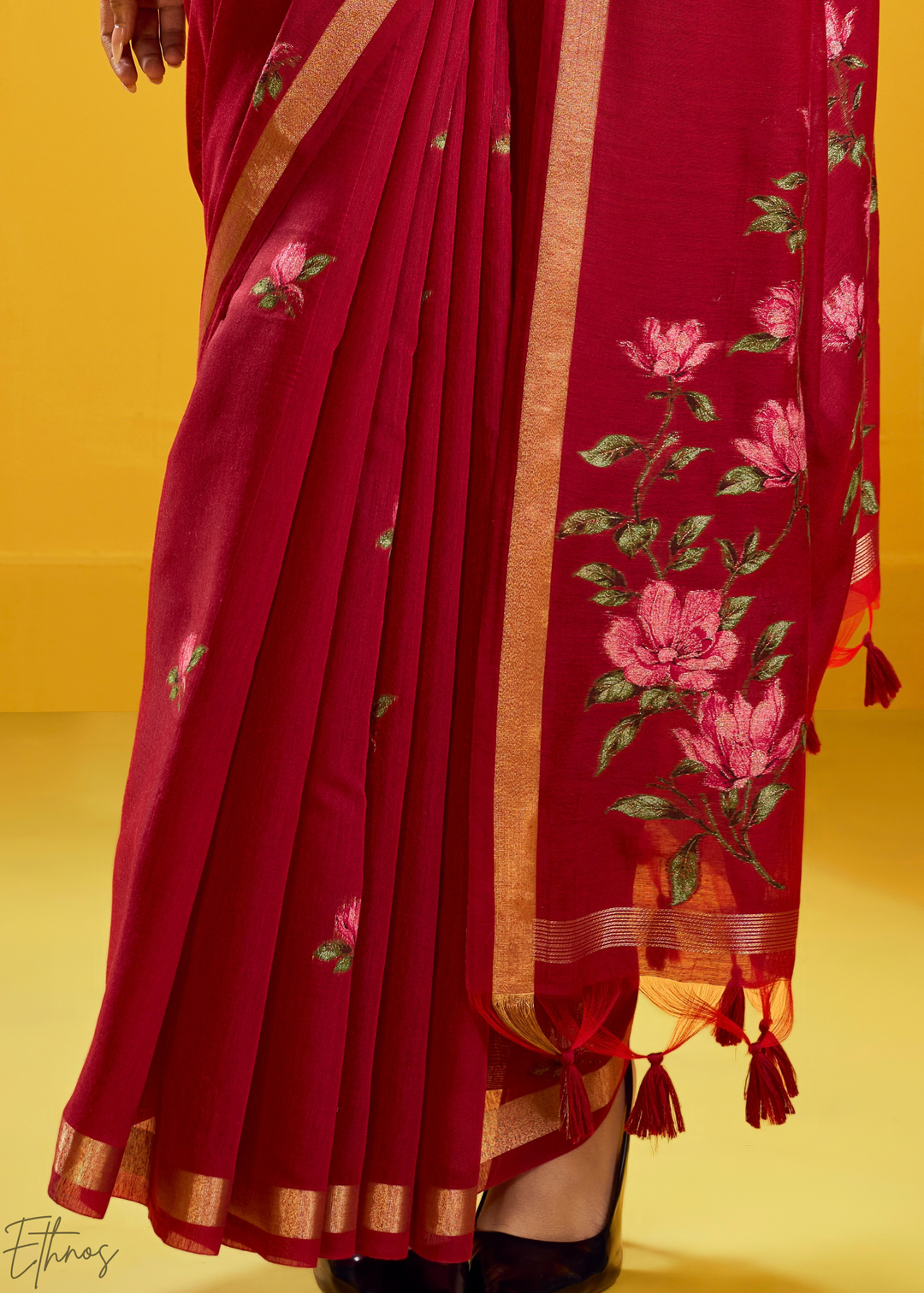 Crimson Lotus Jamdani Pallu Munga Cotton Saree