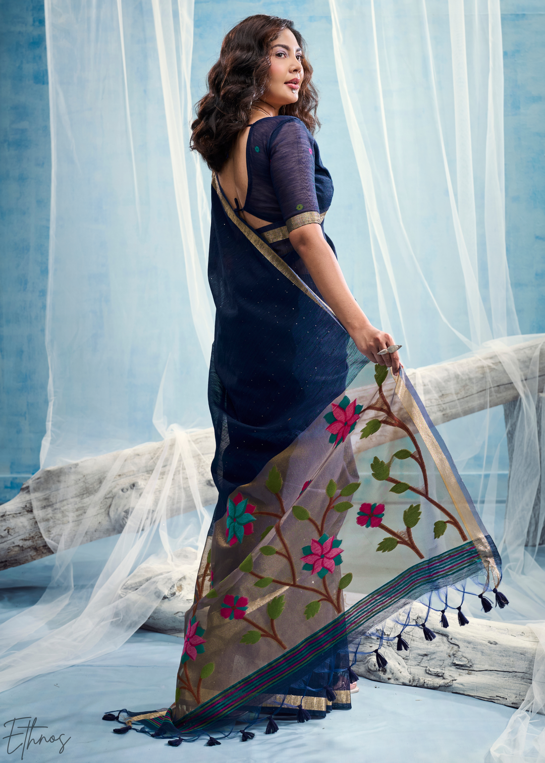 Deep Navy Jardin Woven Munga Silk Saree
