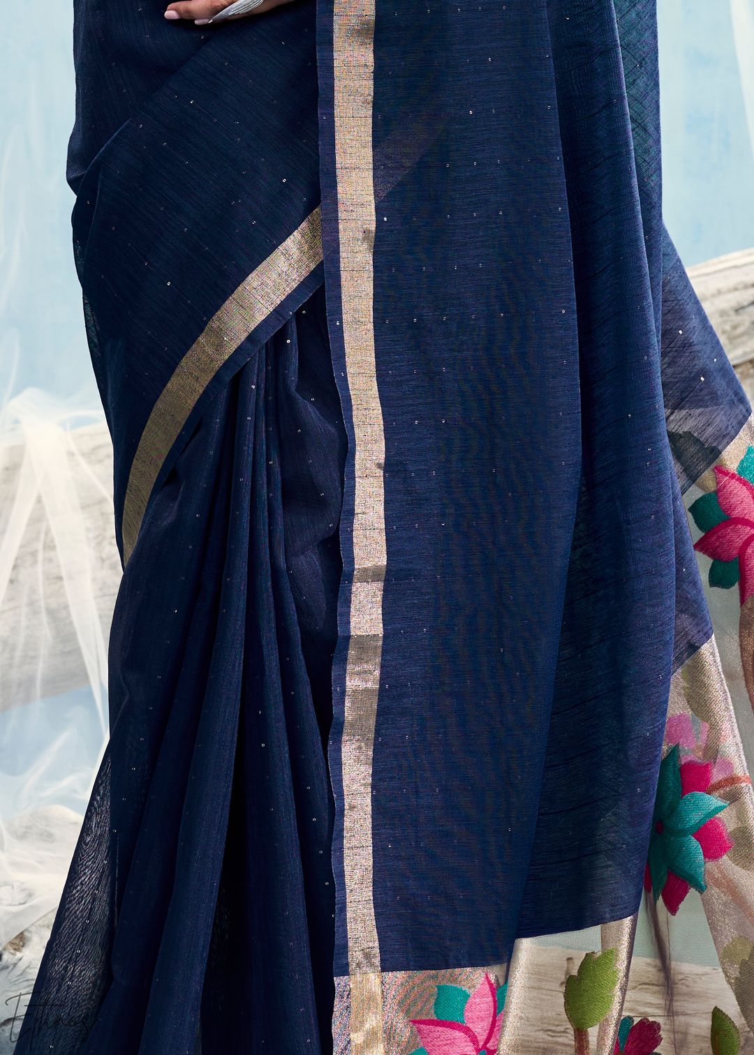 Deep Navy Jardin Woven Munga Silk Saree