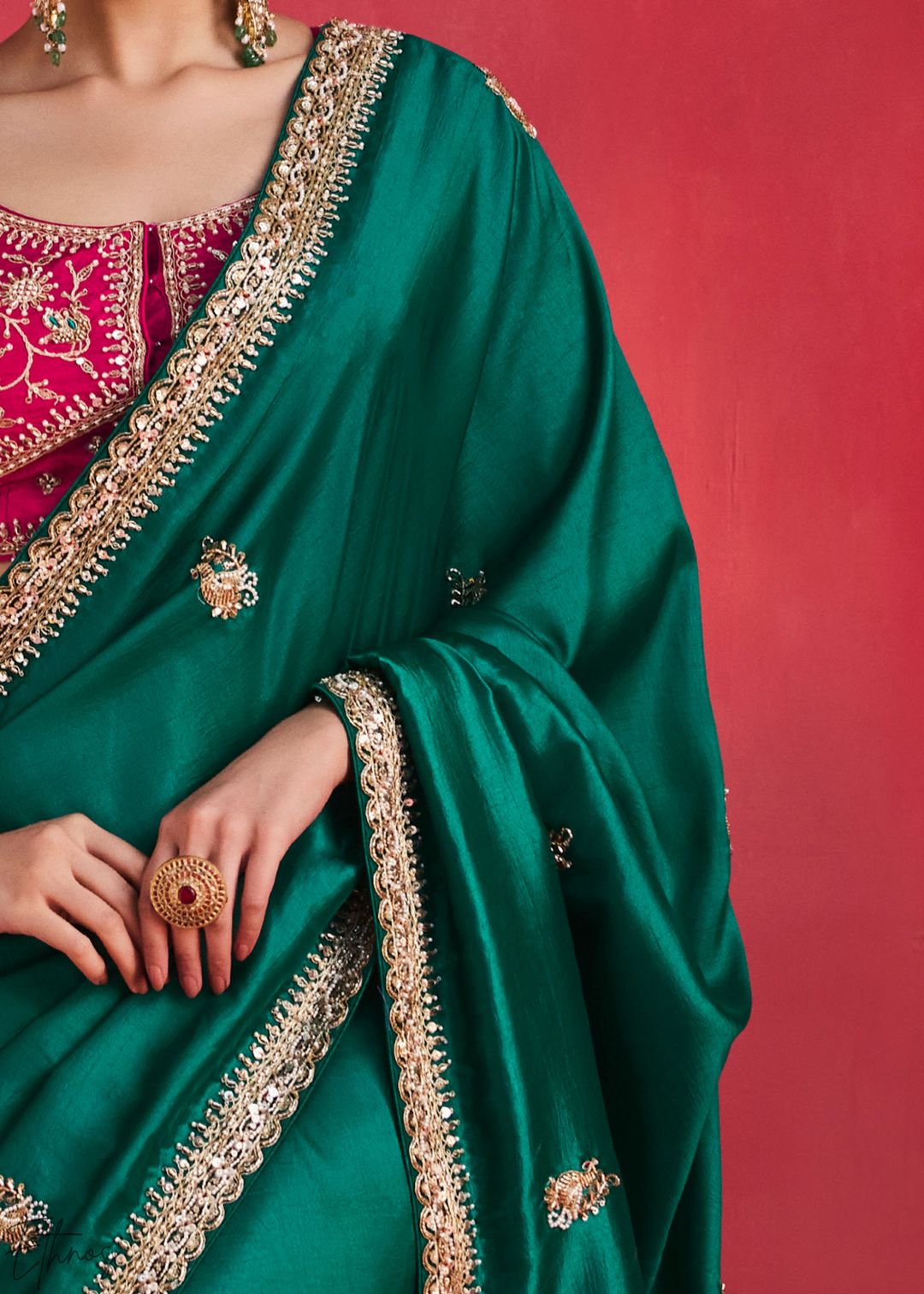 Desert Emerald Paisley Trim Border Soft Silk Saree