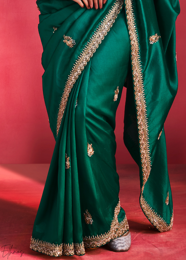 Desert Emerald Paisley Trim Border Soft Silk Saree