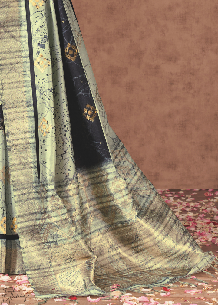 Dusty Grey Linear-Motif Jacquard Cotton Saree
