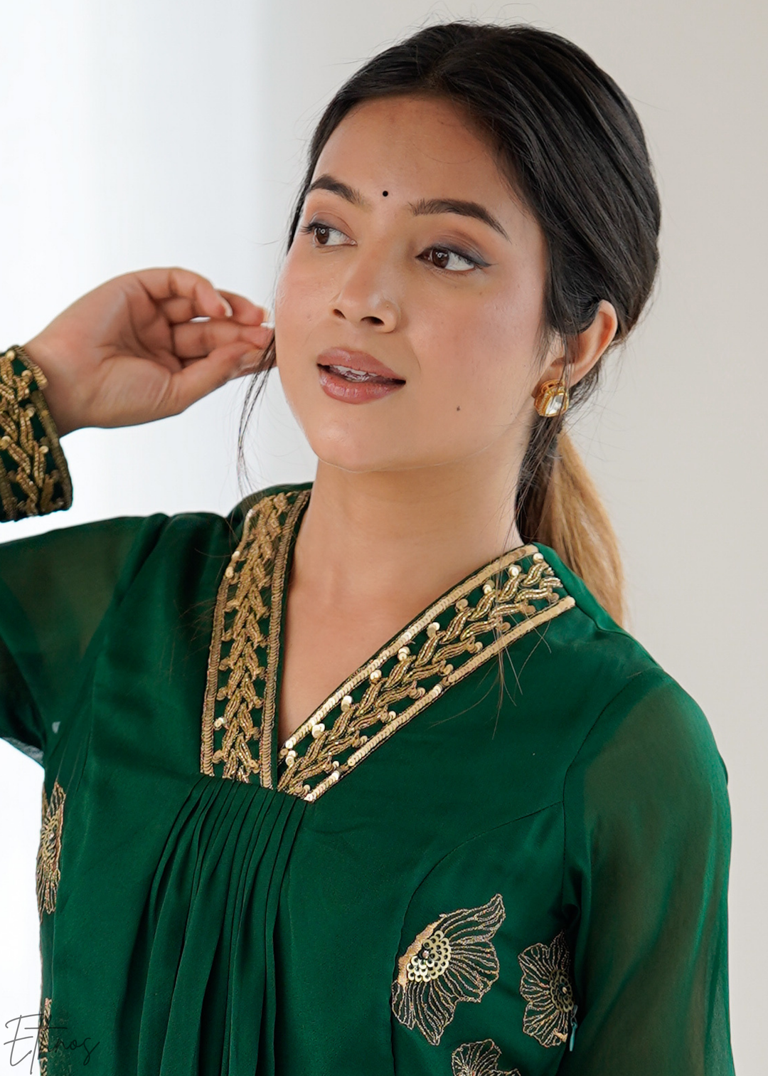 Elegant Emerald Green Embroidered Georgette Kurta Set