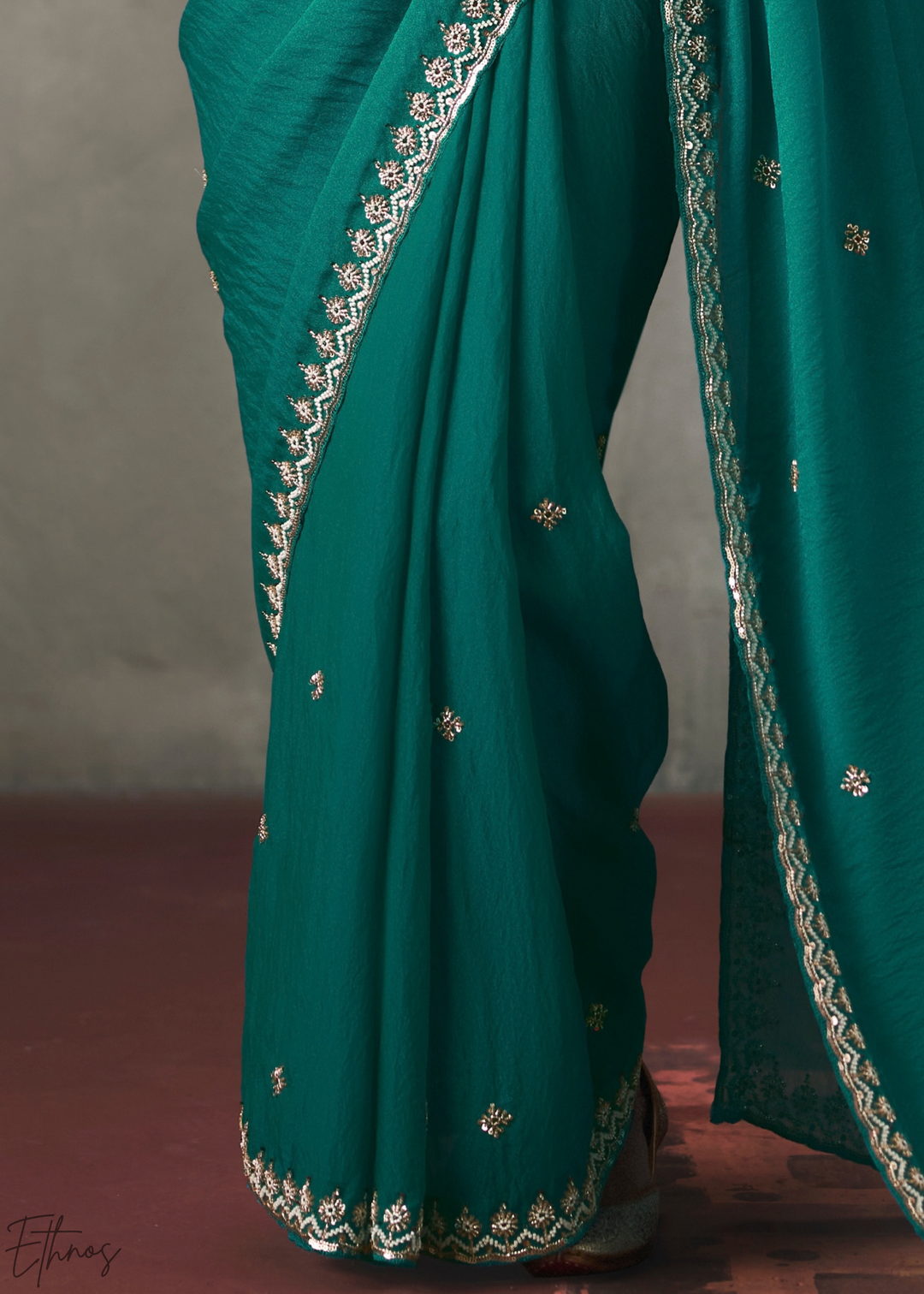 Emerald Floral Scallop Beaded Border Silk Saree
