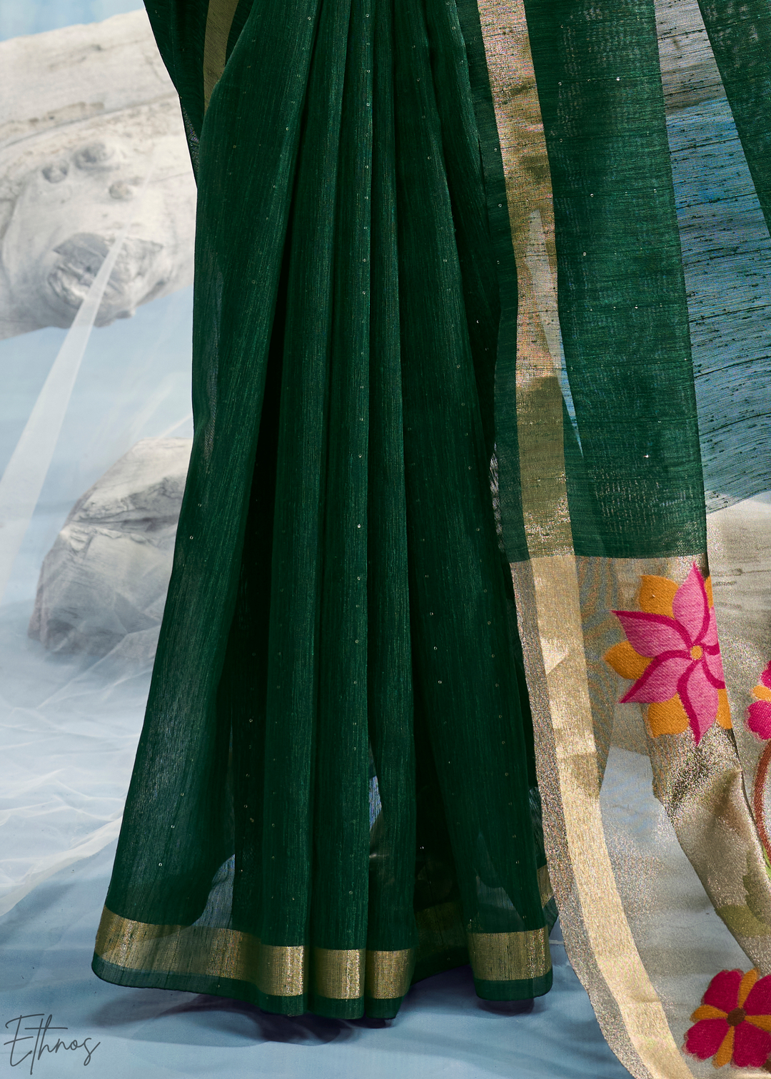 Forest Green Jardin Woven Munga Silk Saree