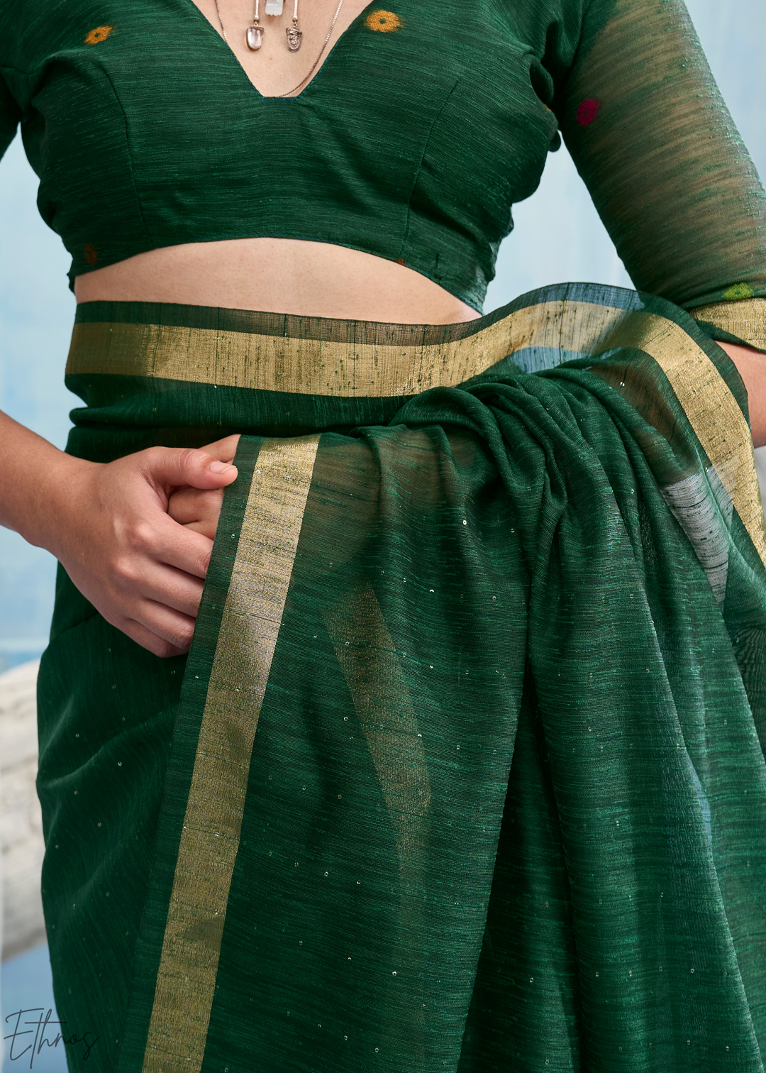 Forest Green Jardin Woven Munga Silk Saree