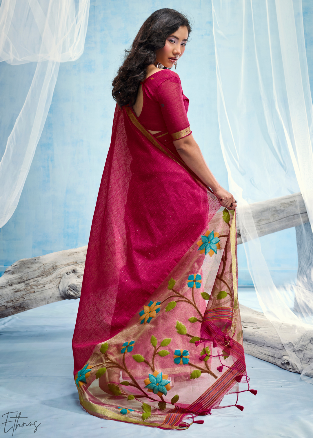 Fuchsia Pink Jardin Woven Munga Silk Saree