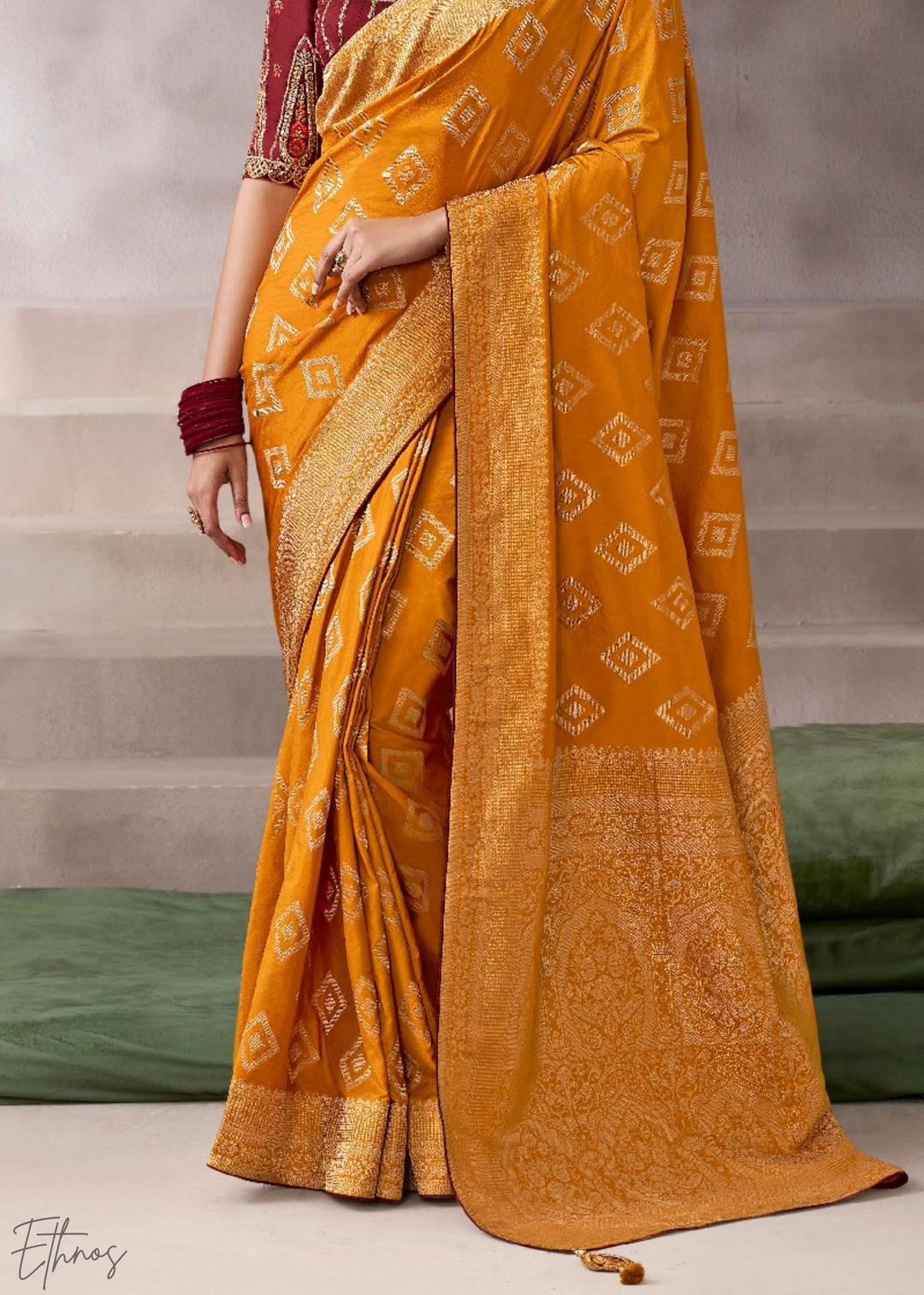 Honey-Lattice Jacquard Crepe Silk Saree