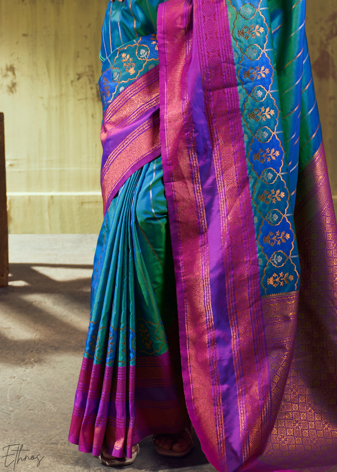 Luminous Cerulean Violet Pochampally IkkatSilk Saree