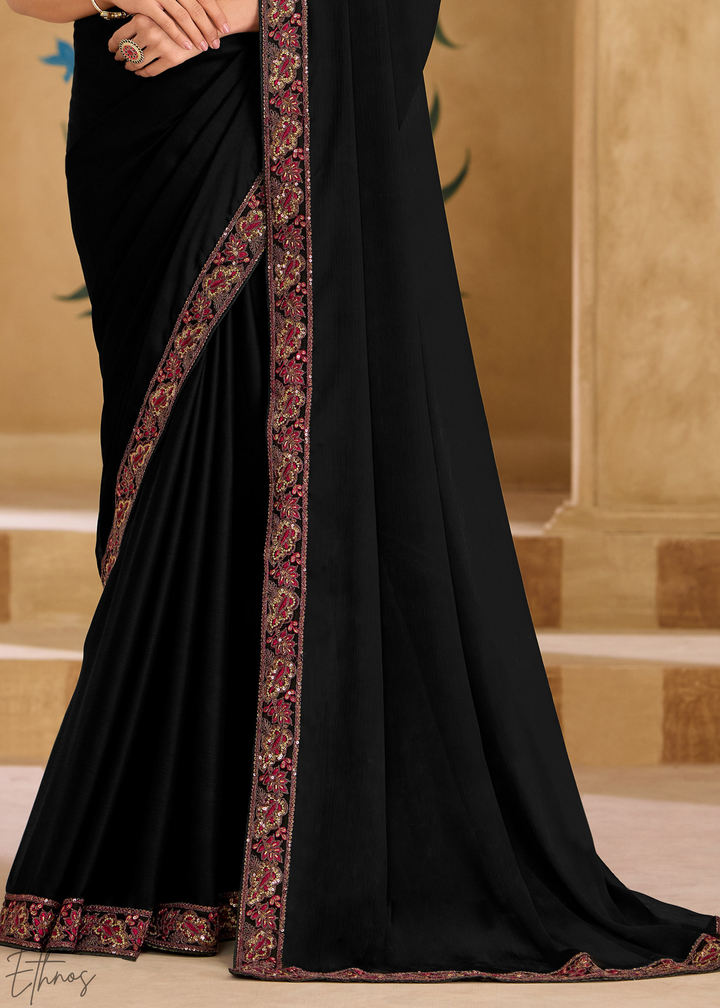 Onyx Contrast Bold Pattern Georgette Silk Saree
