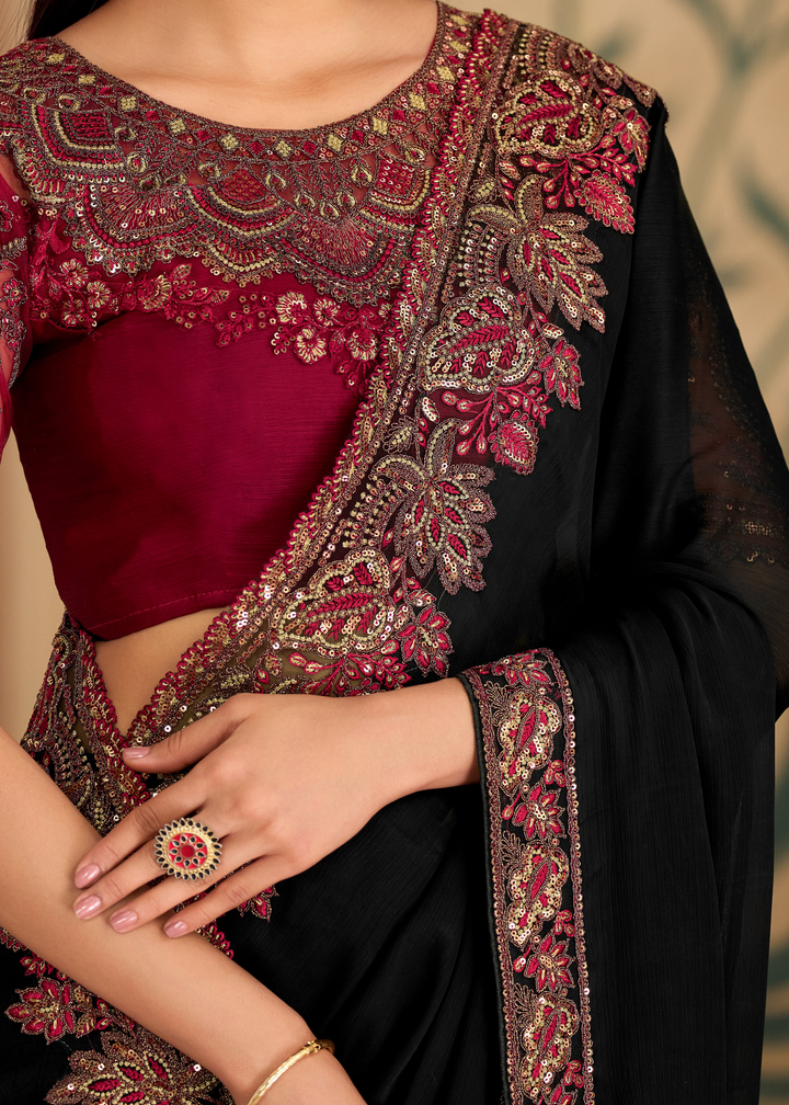 Onyx Contrast Bold Pattern Georgette Silk Saree
