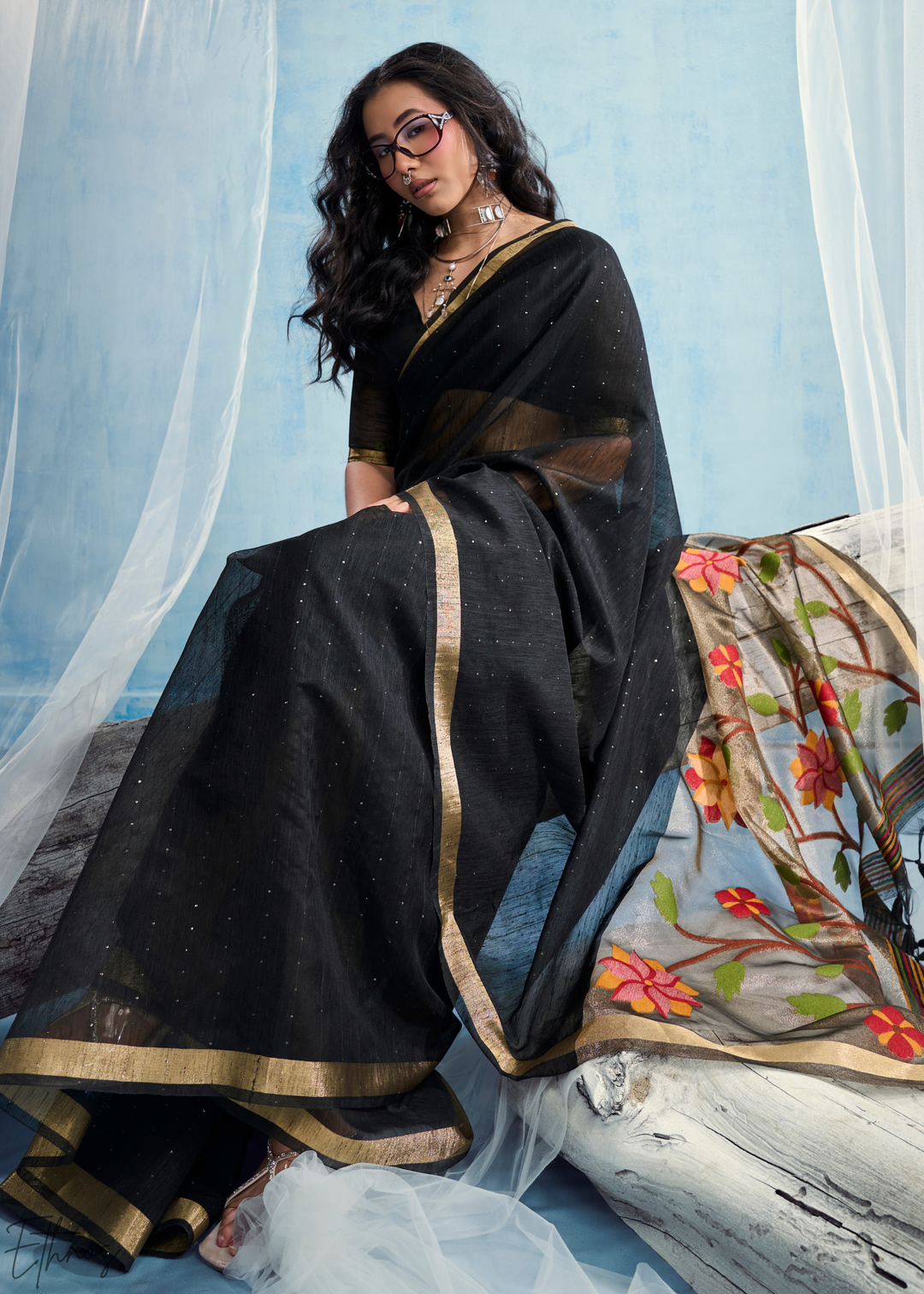 Jet Black Jardin Woven Munga Silk Saree