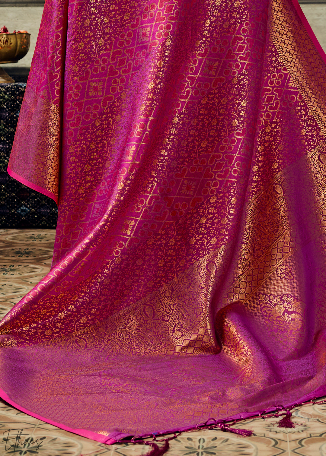 Magenta Plum Traditional Brocade Handloom Silk Saree