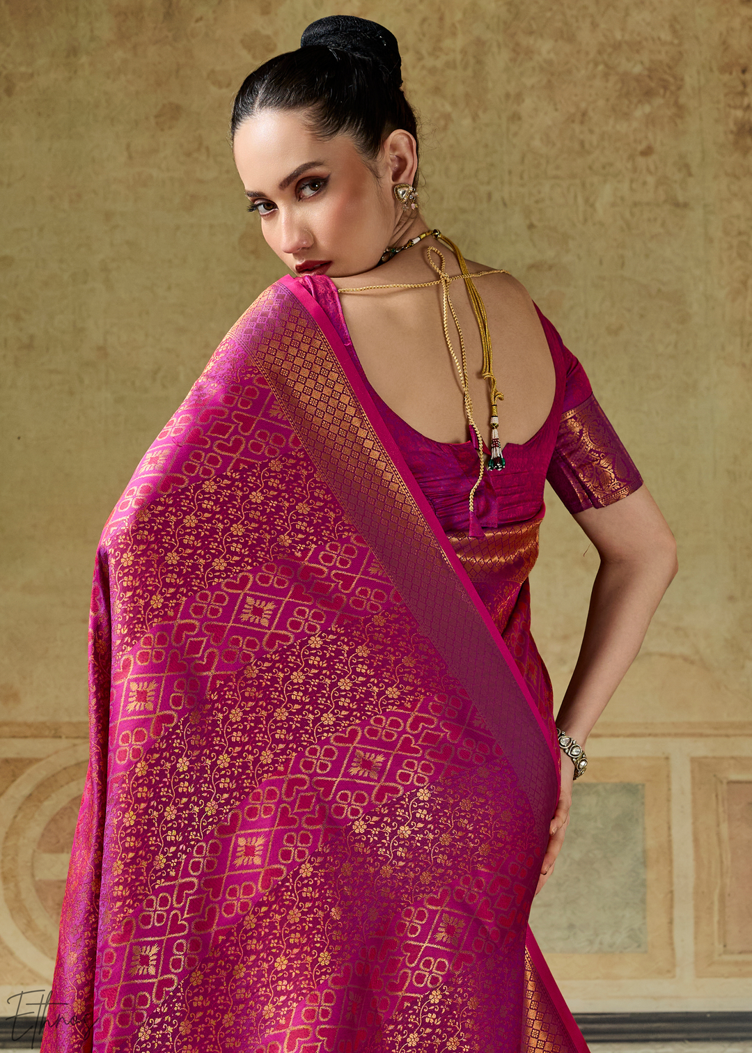 Magenta Plum Traditional Brocade Handloom Silk Saree