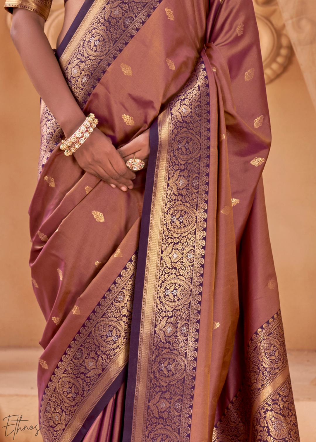 Mauve Purple Traditional Zari Woven Silk Saree