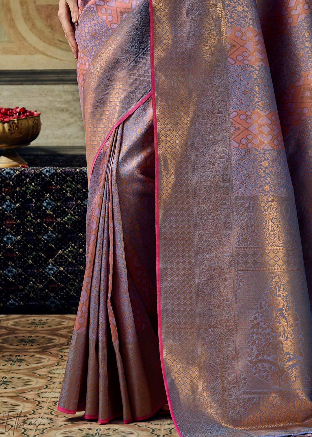 Metallic Lavender Traditional Brocade Handloom Silk Saree