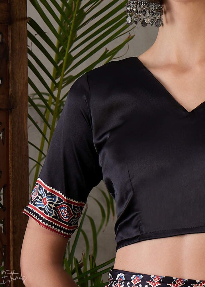 Obsidian Black Artisanal Lattice-Print Semi-Modal Silk Saree