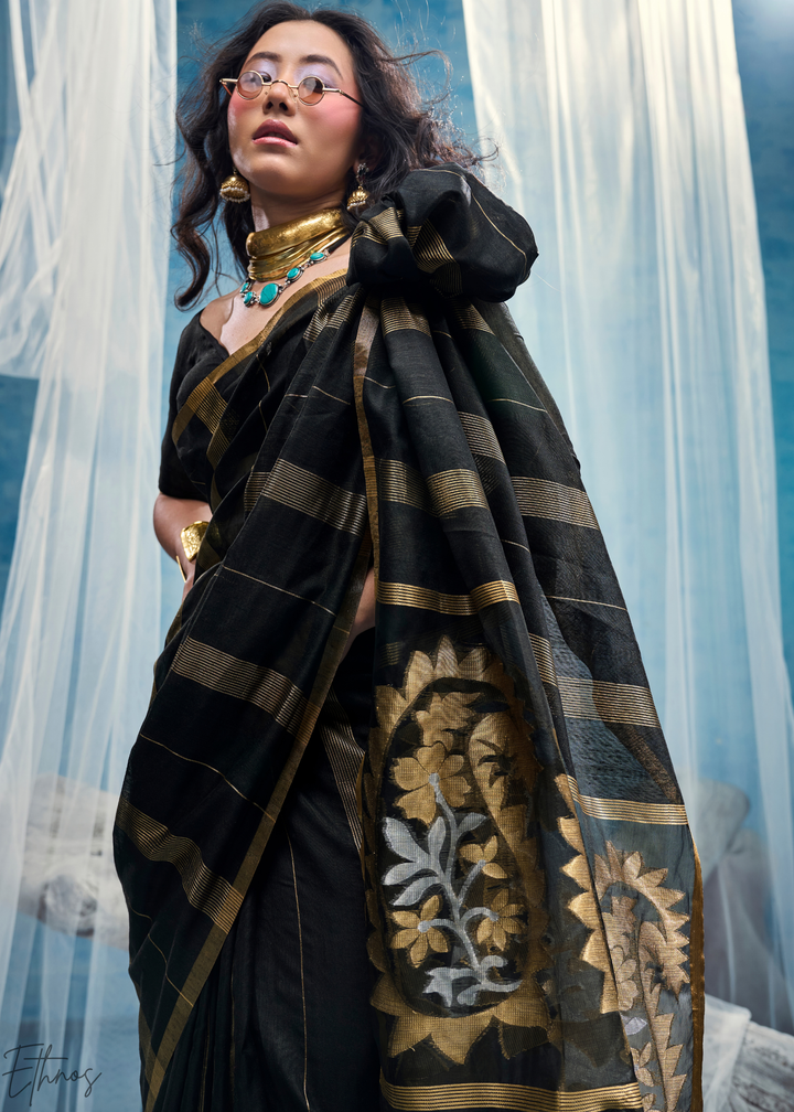 Obsidian Filigree Jamdani Pallu Munga Cotton Saree