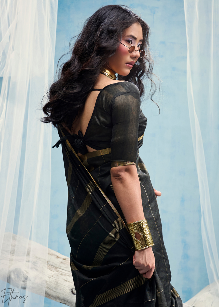Obsidian Filigree Jamdani Pallu Munga Cotton Saree