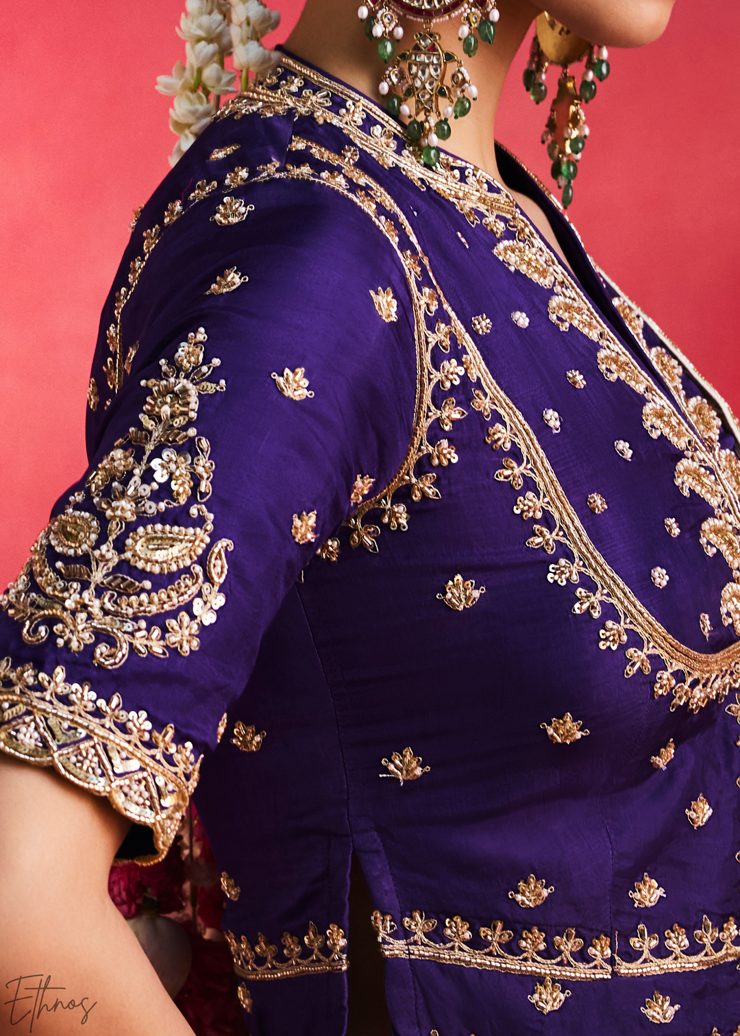 Off White Paisley Trim Border Soft Silk Saree