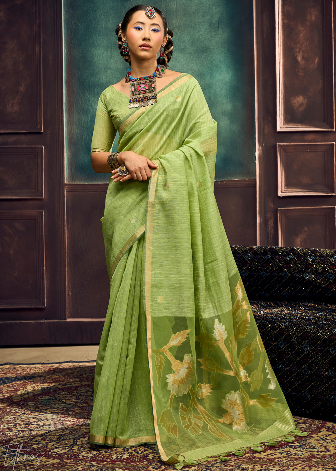 Olive Flora Pallu Munga Silk Saree