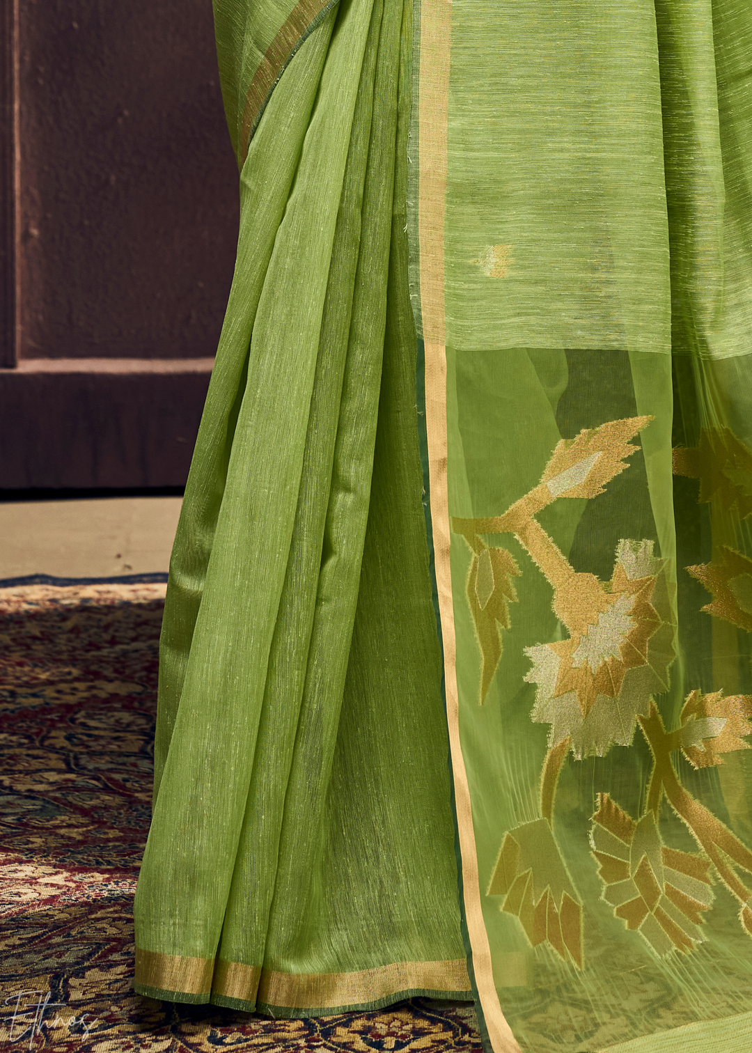 Olive Flora Pallu Munga Silk Saree