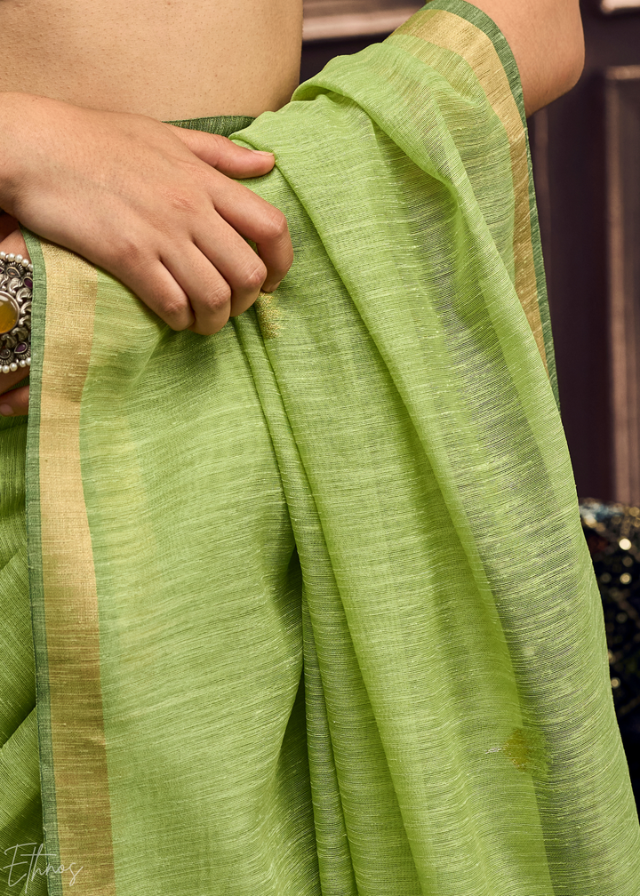 Olive Flora Pallu Munga Silk Saree